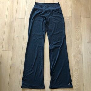 Mizuno Elite Lightweight Performance Flare Pants in Grey Size M Long